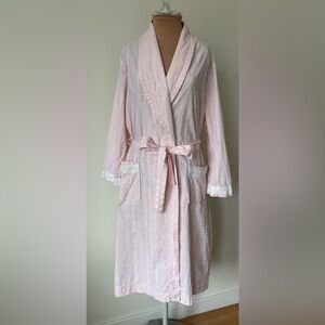 Diamond Tea Vintage Pink Lightweight Lace Trim Belted Collared Pocket Robe Sz S